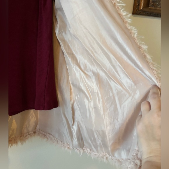 Pink Faux Fur Vest - Picture 2 of 5